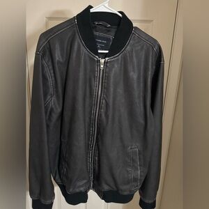 Abercrombie & Fitch Men's Black/Gray Distressed Leather Bomber Jacket